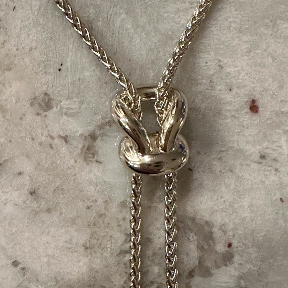 Kendra Scott Presleigh Love Knot Y Necklace In Gold - Picture 6 of 7